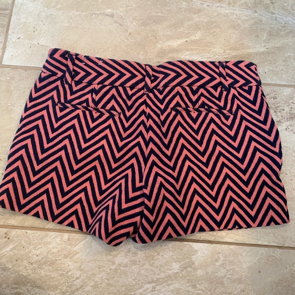 Loft patterned shorts - Picture 3 of 5